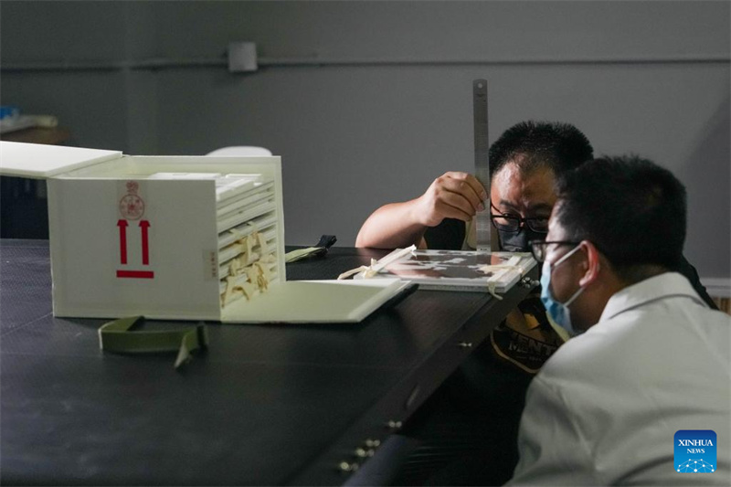 Des manuscrits chinois sur soie vieux de 2 300 ans de retour après près de huit décennies passées à l'étranger