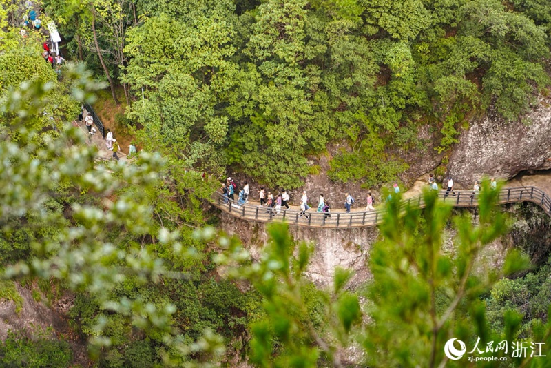 Zhejiang : le « Tourisme + » insuffle une nouvelle vitalité aux paysages de Xianju