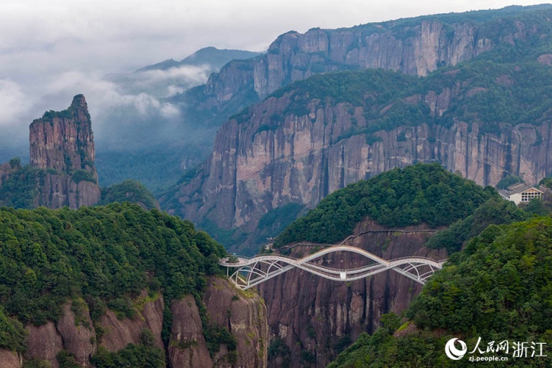 Zhejiang : le « Tourisme + » insuffle une nouvelle vitalité aux paysages de Xianju