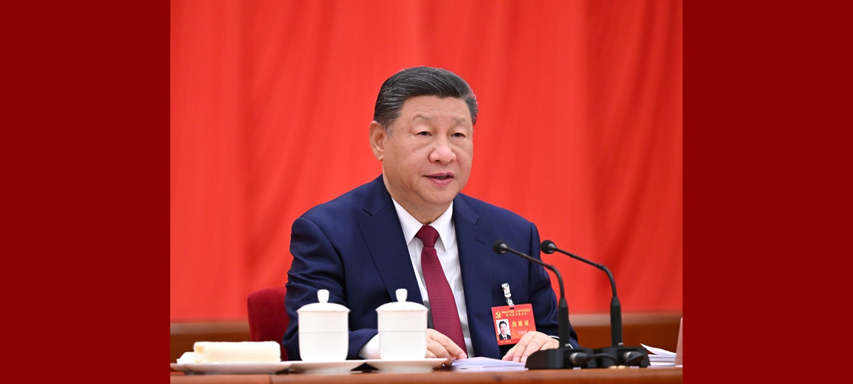 Le plénum du PCC s'achève en adoptant des propositions pour le 15e Plan quinquennal de la Chine