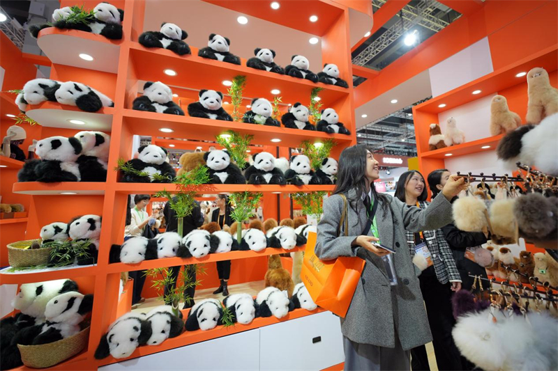 La 8e Exposition internationale de l'importation de Chine : rassembler des synergies pour un développement avec un niveau d'ouverture plus élevé