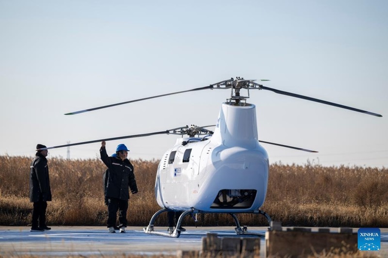 Heilongjiang : l'hélicoptère autonome à rotor en tandem Boying T1400 a effectué son vol inaugural à Harbin