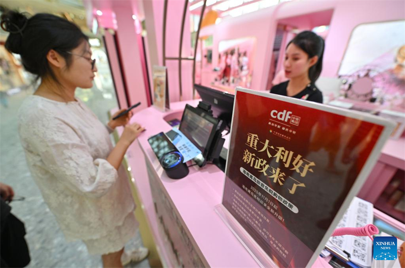Hainan : la fièvre des achats hors taxes à Sanya