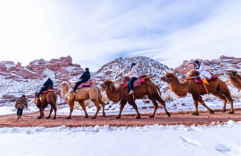 Gansu : en randonnée à travers le Grand Canyon de Pingshanhu à Zhangye