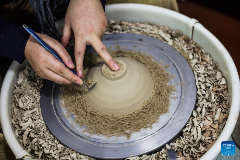 Zhejiang : un village d'art contribue à promouvoir la revitalisation rurale à Kuangyan