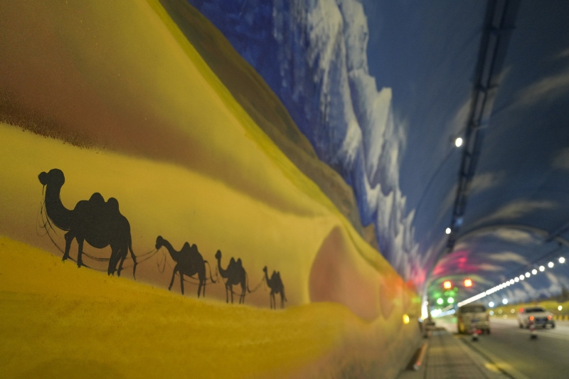 Xinjiang : ouverture à la circulation du plus long tunnel autoroutier du monde