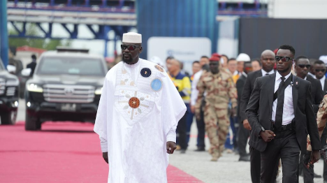 Mamadi Doumbouya remporte l'élection présidentielle en Guinée