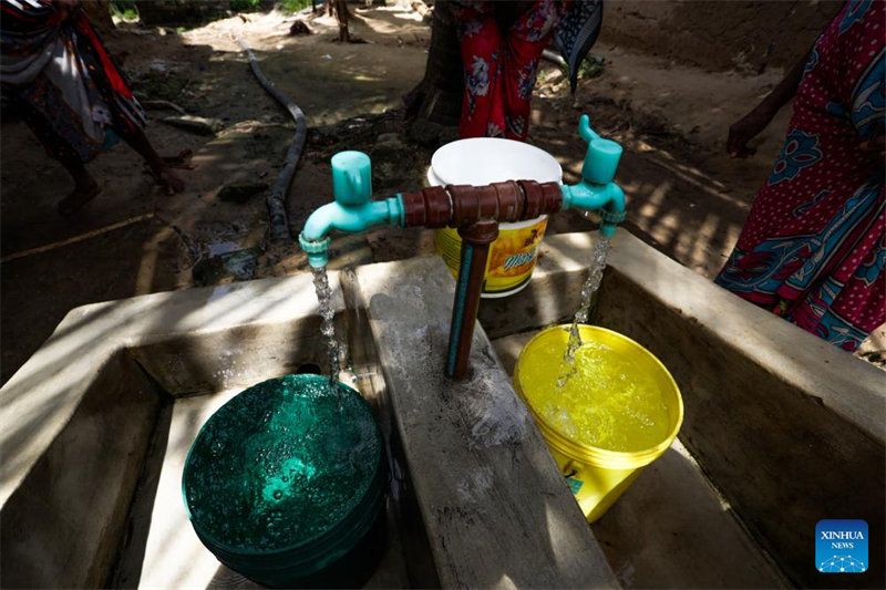 Là où l'eau potable coule, la maladie recule : les efforts chinois de lutte contre la bilharziose sauvent des vies à Zanzibar