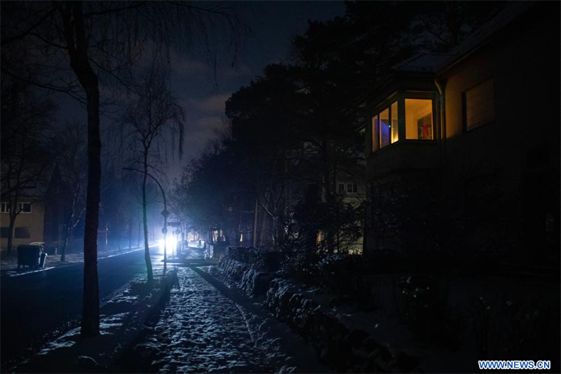 Berlin: des milliers de personnes toujours privées d'électricité, les autorités enquêtent sur une attaque contre le réseau électrique