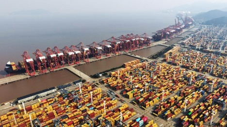 Zhejiang : le port de Ningbo-Zhoushan a vu son débit de fret dépasser 1,4 milliard de tonnes en 2025