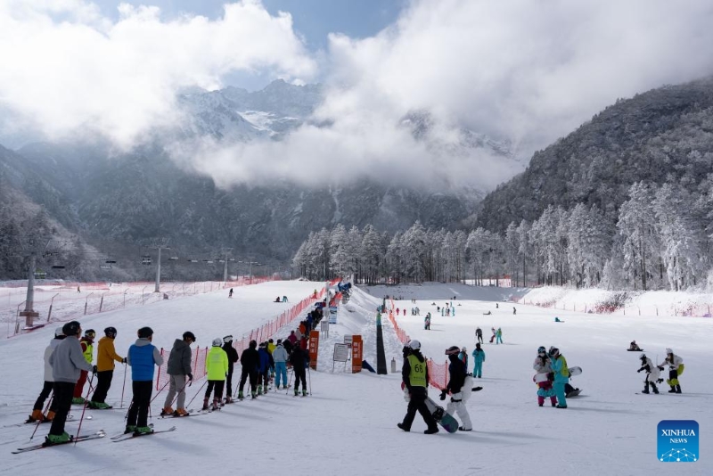 Les bons de consommation stimulent le tourisme de glace et de neige en Chine