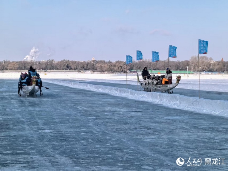Heilongjiang : les amateurs de sports de glace se rassemblent à Harbin