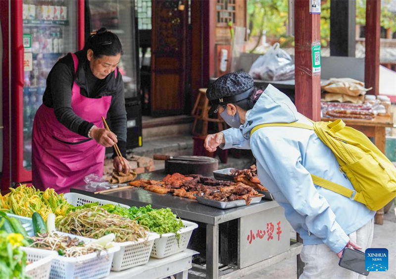 Yunnan : le village de Nakeli devient une destination touristique hivernale populaire