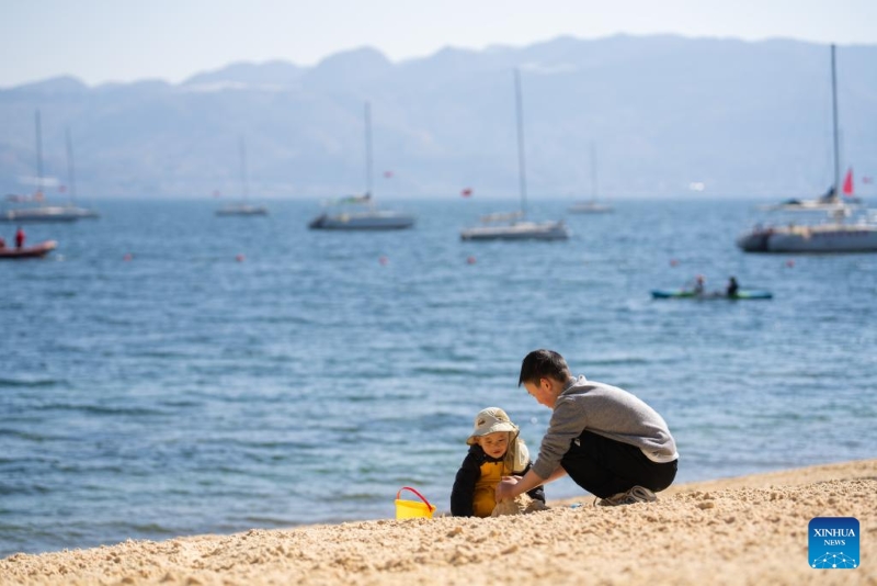 Yunnan : les paysages du lac Fuxian à Yuxi