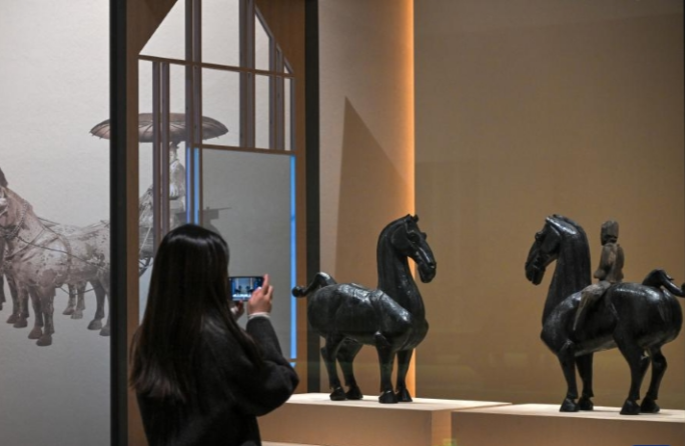Ouverture d'une exposition sur le thème de l'Année du Cheval du zodiaque chinois à Beijing