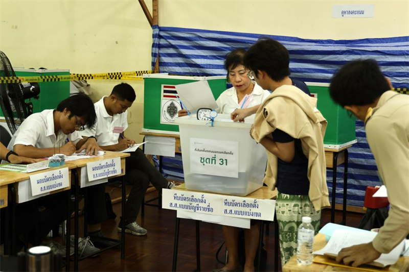 Thaïlande : début du vote anticipé pour l'élection de la Chambre des représentants