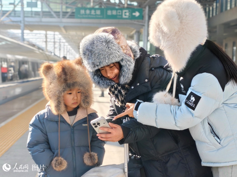 En photos : la vague de voyages de la Fête du Printemps 2026 a démarré dans toute la Chine