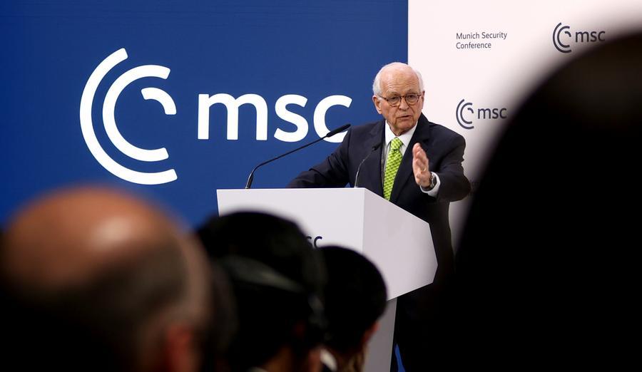 Le président de la Conférence de Munich sur la sécurité (MSC), Wolfgang Ischinger, s'exprime lors de la cérémonie d'ouverture de la 62e édition de la MSC à Munich, en Allemagne, le 13 février 2026. (Xinhua/Li Ying)