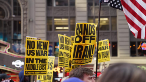 Etats-Unis : manifestation pour dénoncer les attaques aériennes contre l'Iran