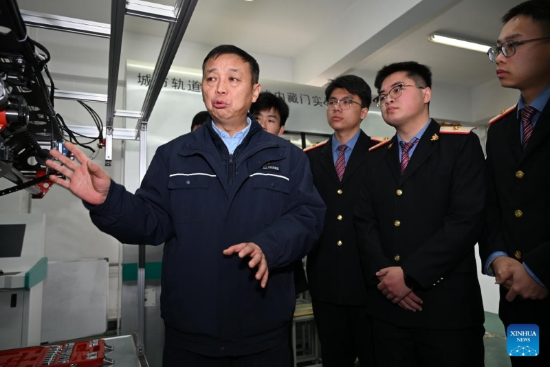 Shaanxi : un technicien de train chevronné se dévoue au développement de la main-d'œuvre qualifiée