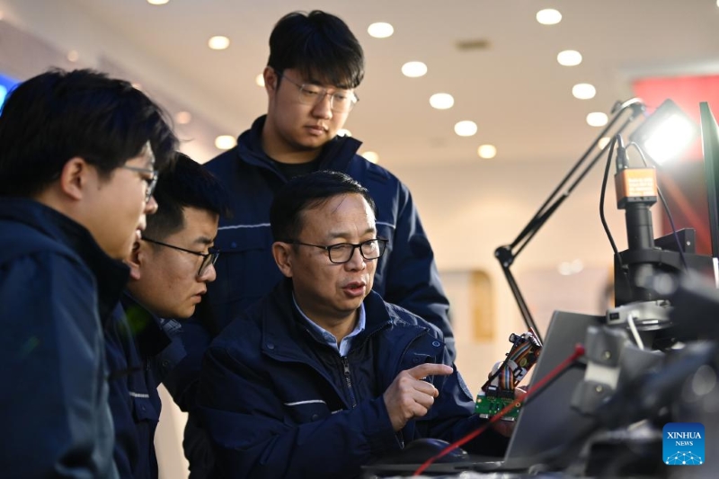 Shaanxi : un technicien de train chevronné se dévoue au développement de la main-d'œuvre qualifiée