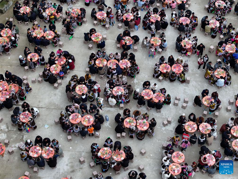 Guangxi : les célébrations du festival « Pohui » des Miao à Rongshui