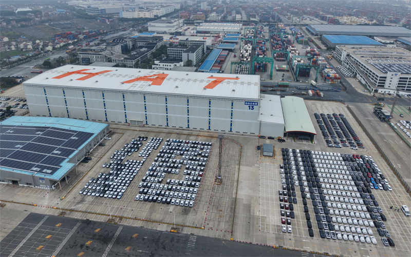 Shanghai : le dynamique terminal automobile roulier Haitong de Waigaoqiao