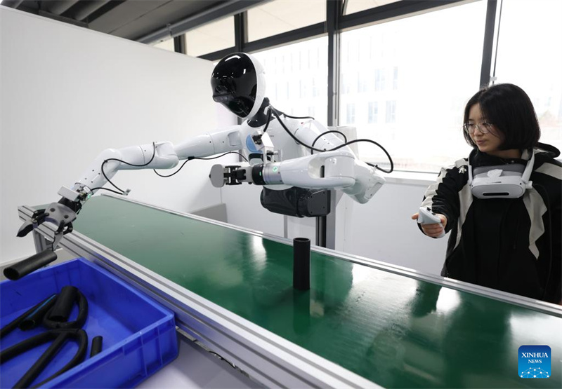En photos : des robots humanoïdes formés à l'« École des Robots » de Beijing