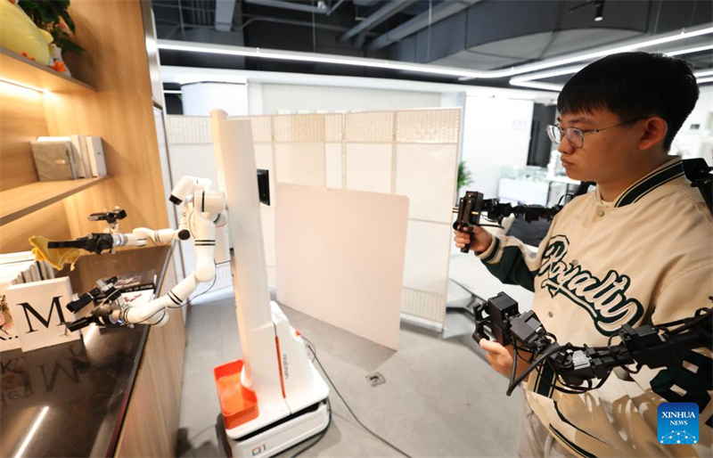 En photos : des robots humanoïdes formés à l'« École des Robots » de Beijing