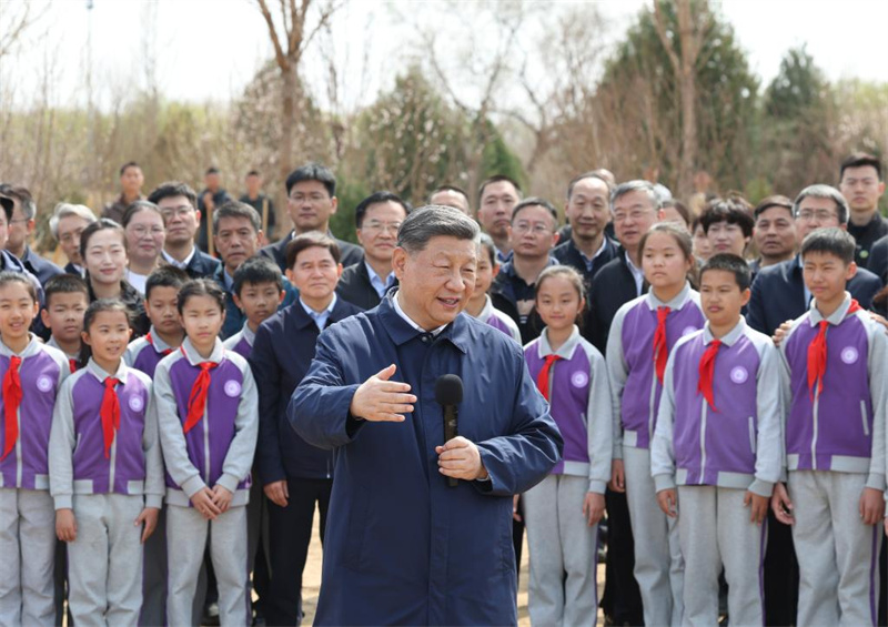 Xi Jinping appelle à mobiliser l'ensemble de la société autour des initiatives de reboisement