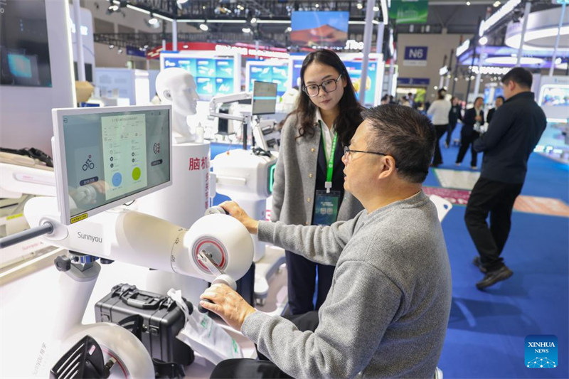 Chongqing : ouverture de la Conférence et de l'Exposition des équipements médicaux de Chine 2026