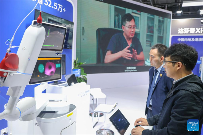 Chongqing : ouverture de la Conférence et de l'Exposition des équipements médicaux de Chine 2026