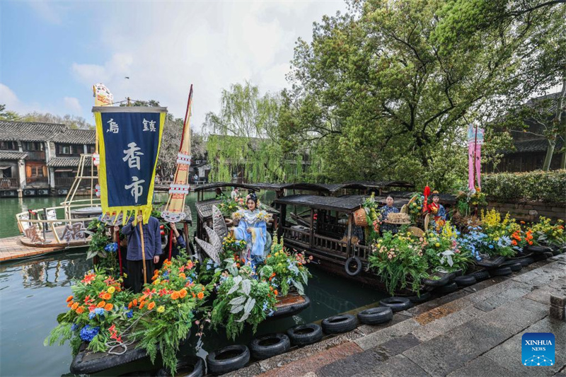 Zhejiang : ouverture d'une foire traditionnelle à Wuzhen