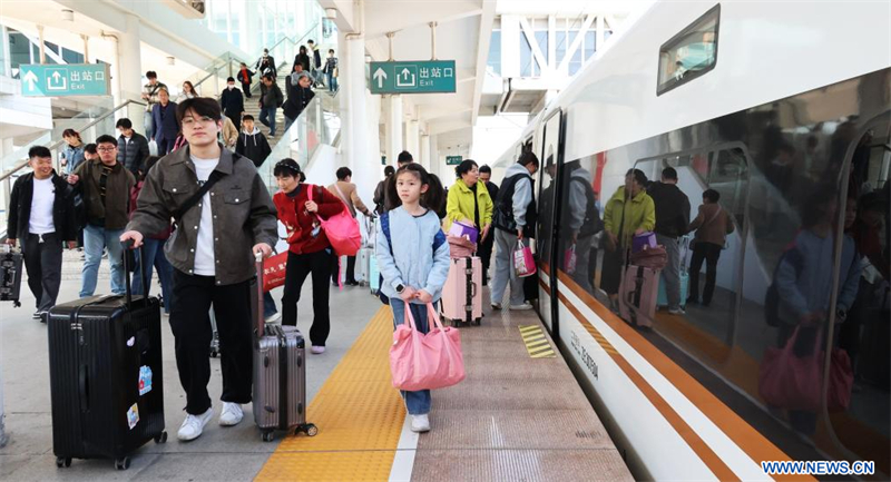 La Chine enregistre plus de 845 millions de voyages de passagers pendant les congés de la fête de Qingming