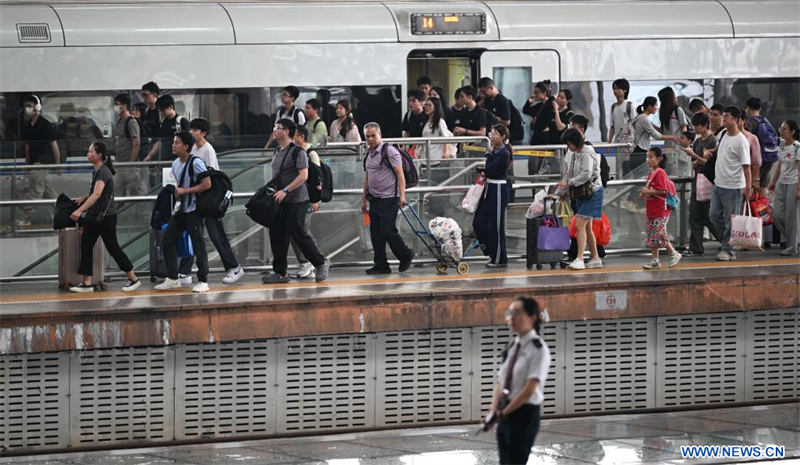 La Chine enregistre plus de 845 millions de voyages de passagers pendant les congés de la fête de Qingming