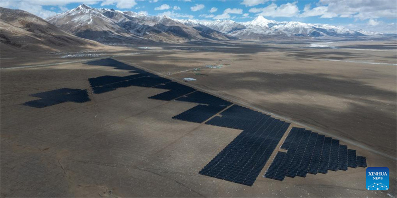 Xizang : début de la construction d'une centrale solaire thermique à 4 550 mètres d'altitude à Damxung