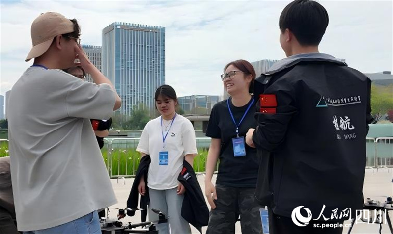 Sichuan : début des Championnats du monde de sports de drones à Chengdu