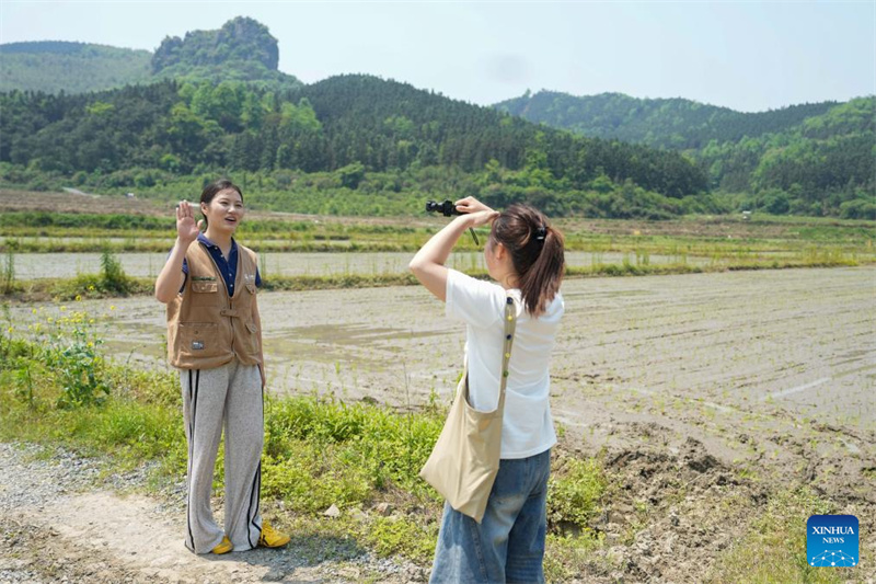 Hunan : une nouvelle agricultrice apporte innovation et compétences sur le terrain à Chenzhou