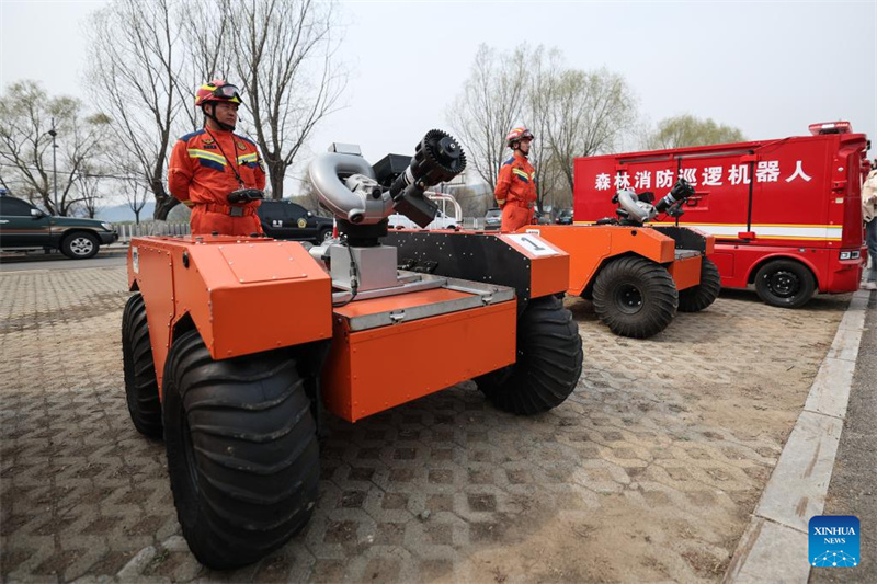 Liaoning : un exercice de lutte contre l'incendie mené à Shenyang