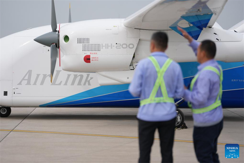 Shaanxi : le système d'avion cargo commercial autonome chinois HH-200 a effectué son vol inaugural à Pucheng