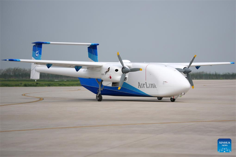 Shaanxi : le système d'avion cargo commercial autonome chinois HH-200 a effectué son vol inaugural à Pucheng