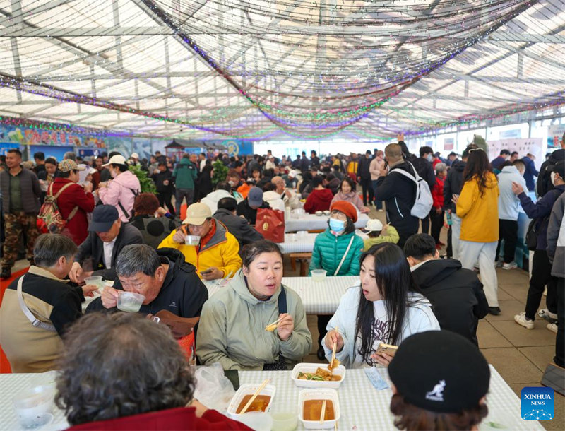 Jilin : ouverture d'un festival culinaire à base de poisson « Kaijiang »