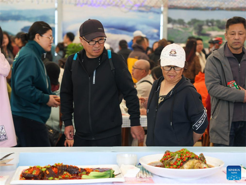 Jilin : ouverture d'un festival culinaire à base de poisson « Kaijiang »