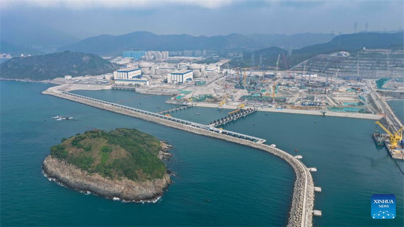 La première centrale nucléaire Hualong One de la région de la Grande Baie Guangdong-Hong Kong-Macao démarre sa production d'électricité