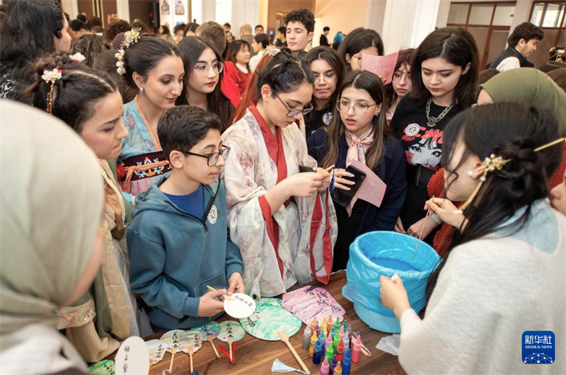 Des célébrations de la « Journée internationale de la langue chinoise » ont eu lieu dans plusieurs pays