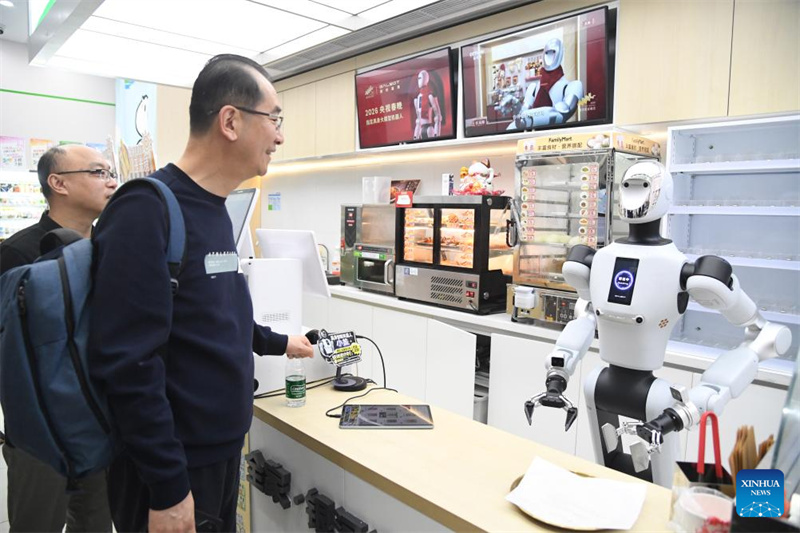 Beijing : un robot humanoïde déployé dans une supérette