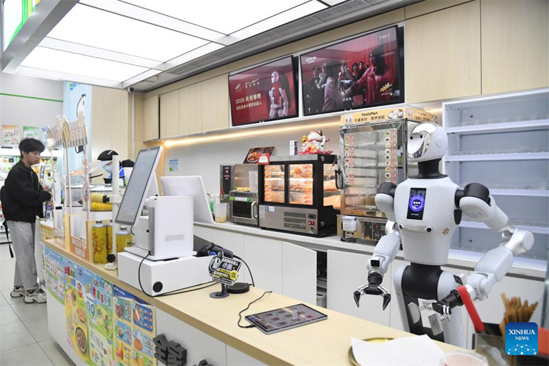 Beijing : un robot humanoïde déployé dans une supérette