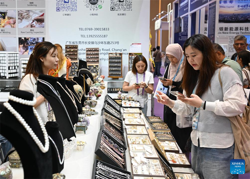 Guangdong : coup d'envoi de la deuxième phase de la 139e Foire de Canton