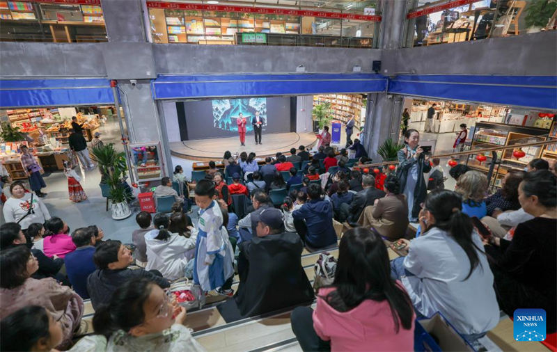 Jilin : les librairies traditionnelles de Changchun se transforment en espaces de lecture innovants