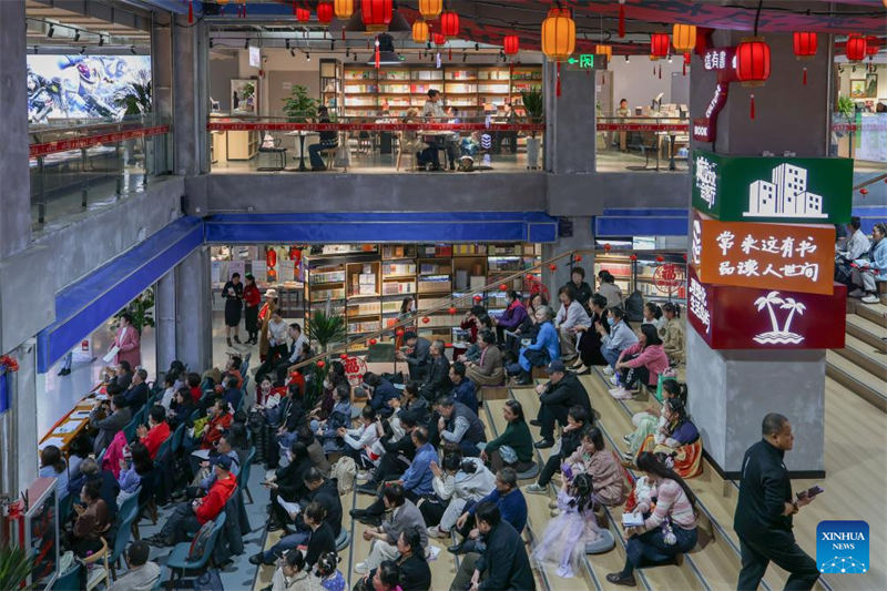 Jilin : les librairies traditionnelles de Changchun se transforment en espaces de lecture innovants